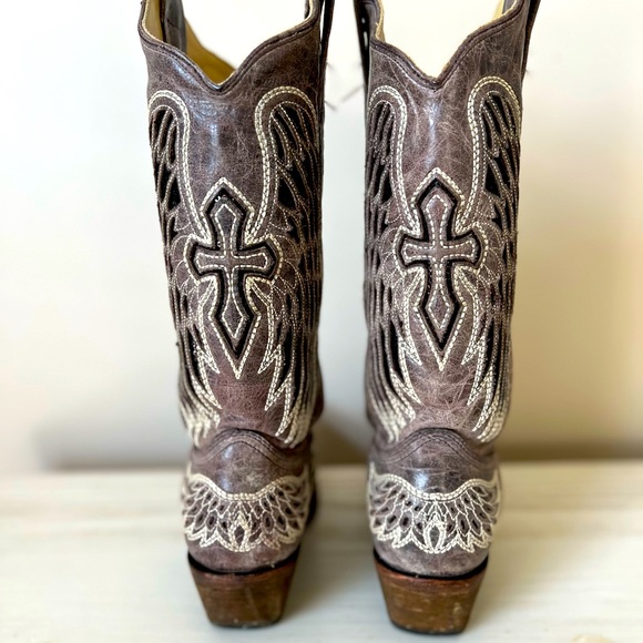 Corral Vintage Cowboy Boots - Picture 4 of 9